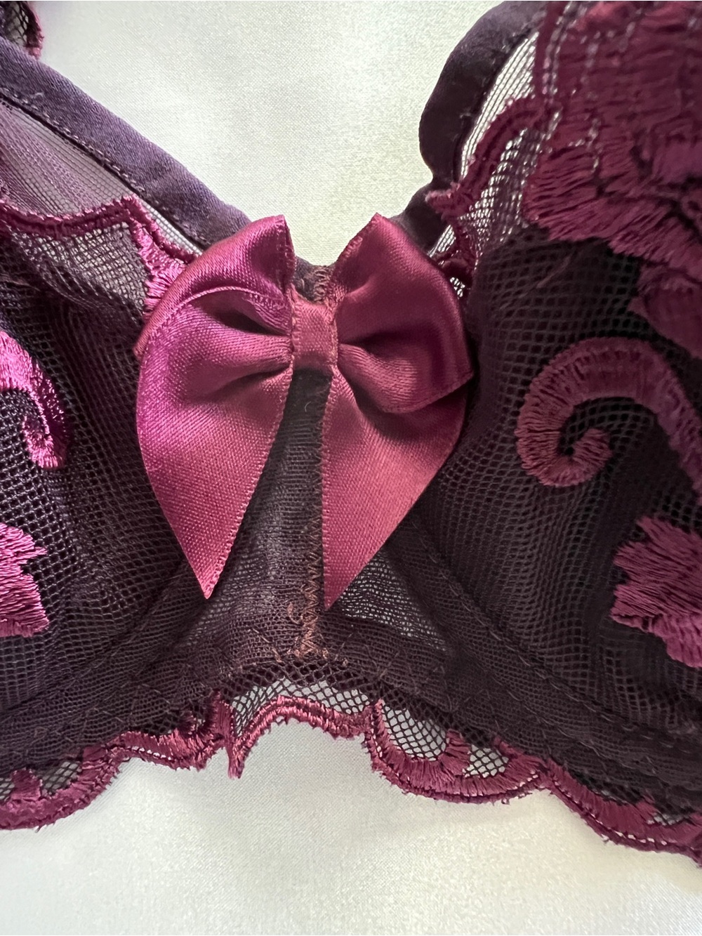 Luxury French Millesia Marque Deposse lingerie set, size 34C / M